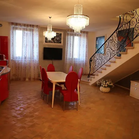 Palazzo Marzi *
